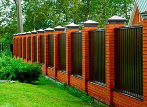 Как выбрать забор для вашего участка